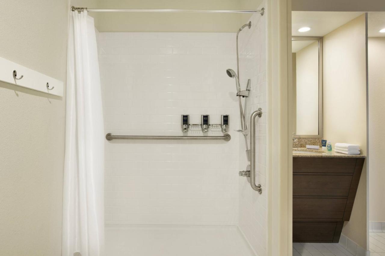 Four Points By Sheraton Raleigh North Kültér fotó